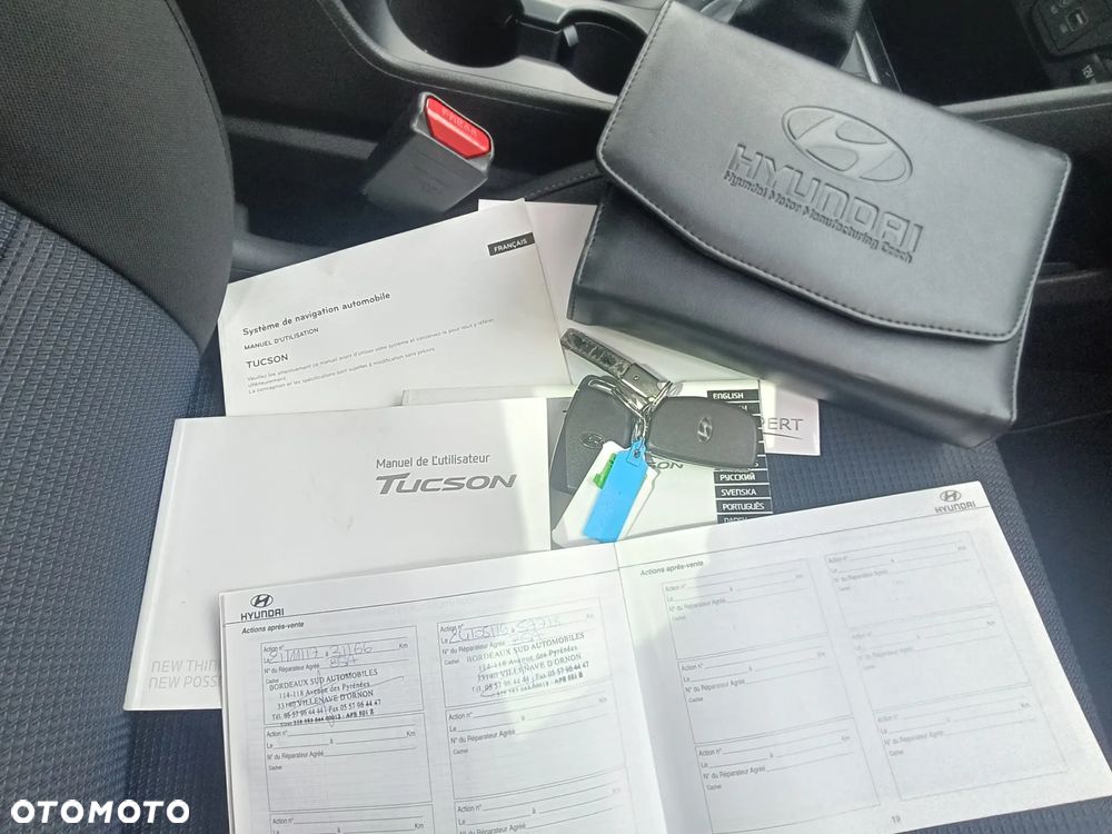Hyundai Tucson 2.0 CRDI BlueDrive Style 2WD - 24