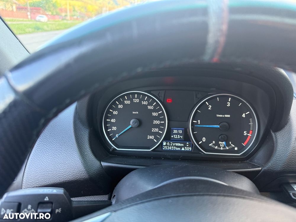 BMW Seria 1 120d - 6