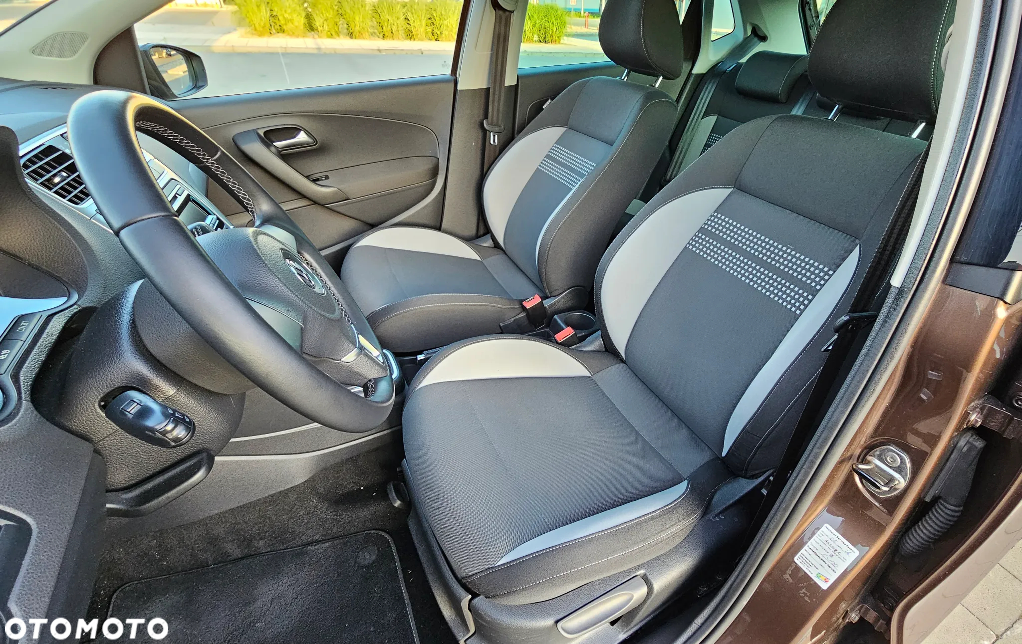 Volkswagen Polo 1.2 TSI Life - 12