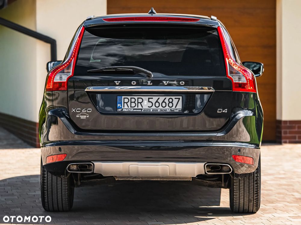 Volvo XC 60 D4 Momentum - 29