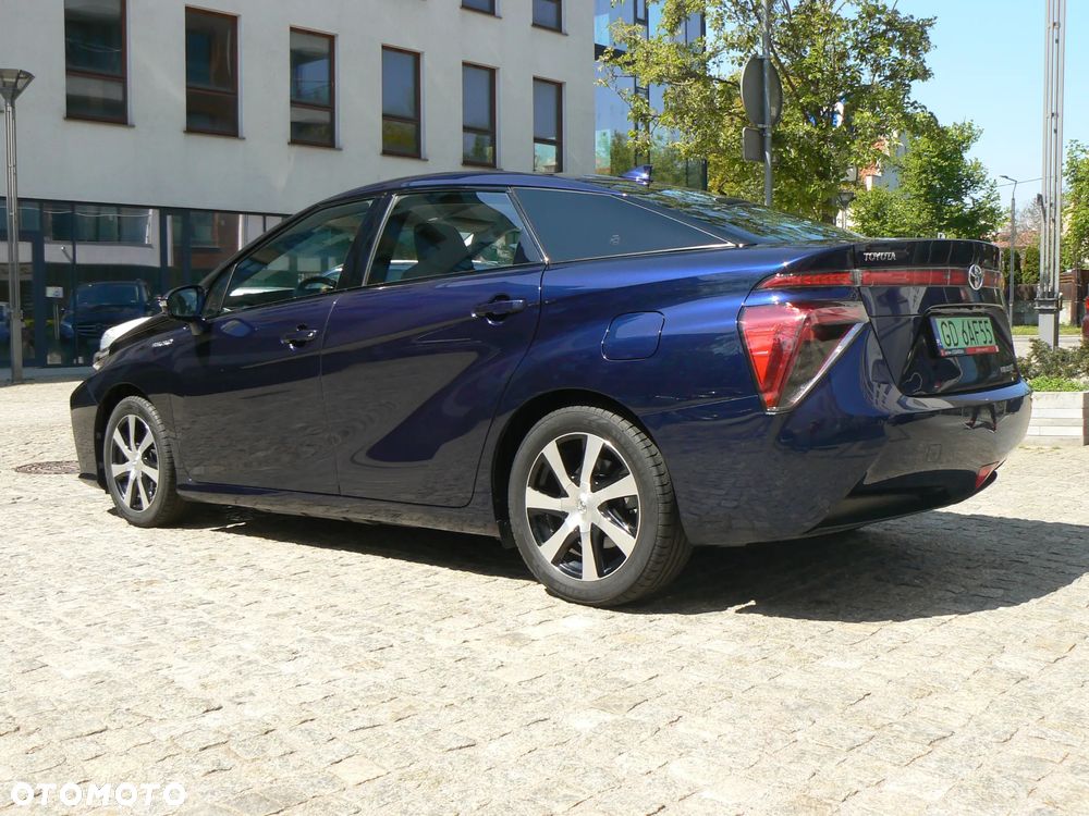 Toyota Mirai Standard - 11