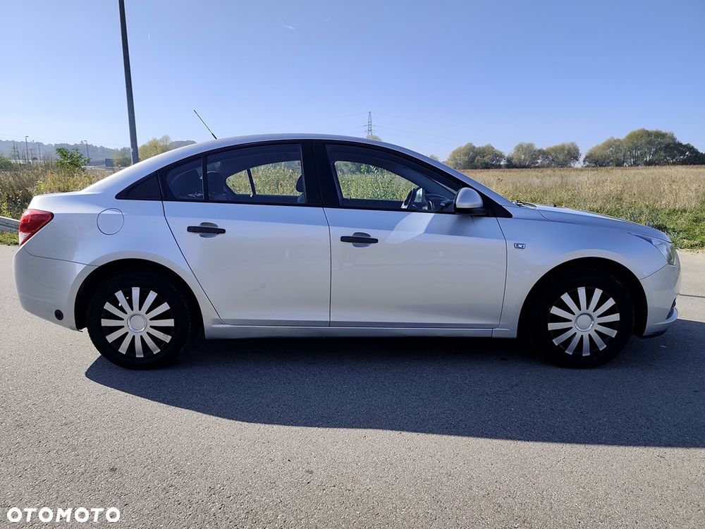 Chevrolet Cruze 1.6 LT - 6