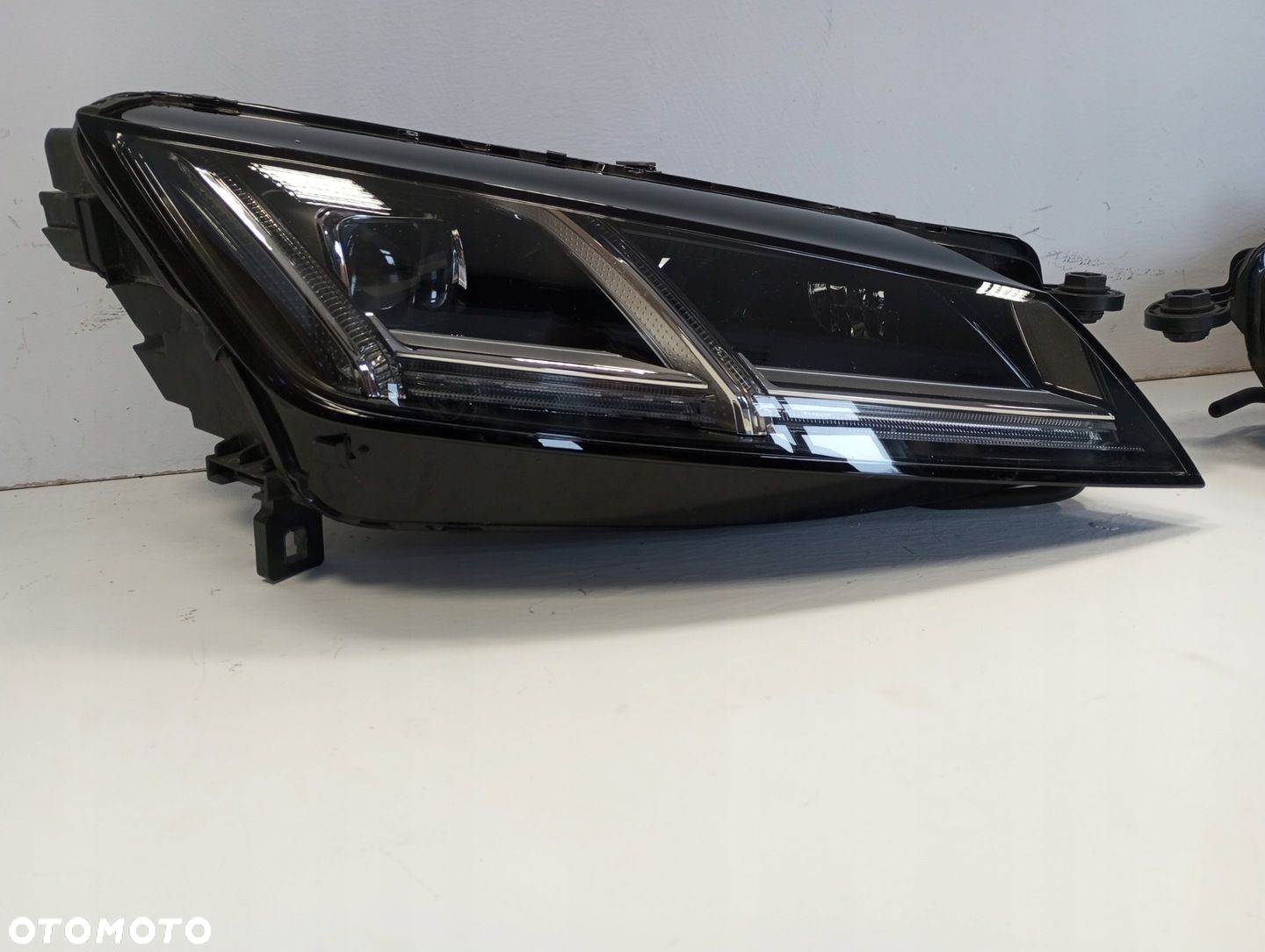 LAMPA FULL LED MATRIX AUDI TT 8S0 8S0941036 8S0941035 - 4