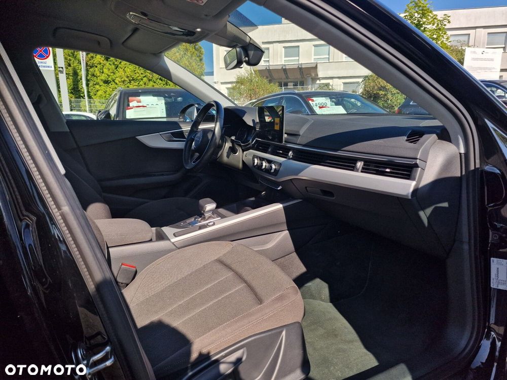 Audi A4 Limousine - 15