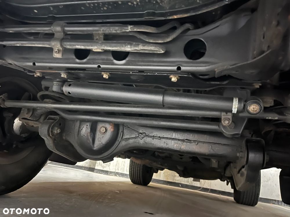 Toyota Land Cruiser - 24