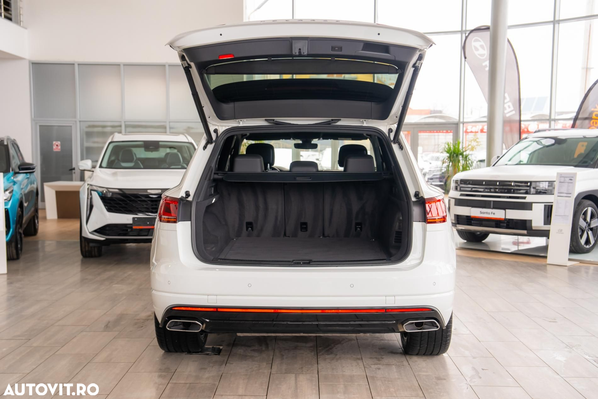 Volkswagen Touareg 3.0 V6 TDI 4Motion DPF Automatik R-Line - 23