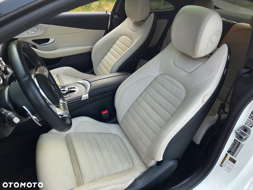 Mercedes-Benz Klasa C 43 AMG 4MATIC - 18