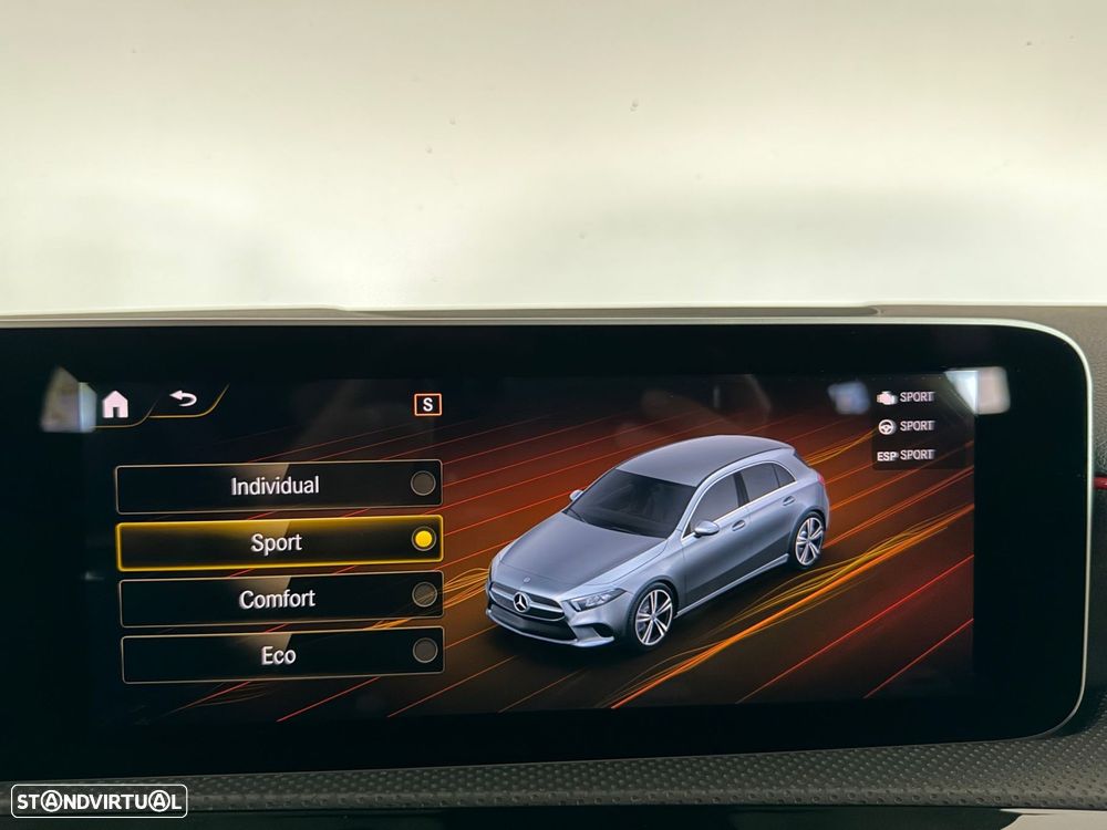 Mercedes-Benz A 180 7G-DCT AMG Line Advanced Plus - 25