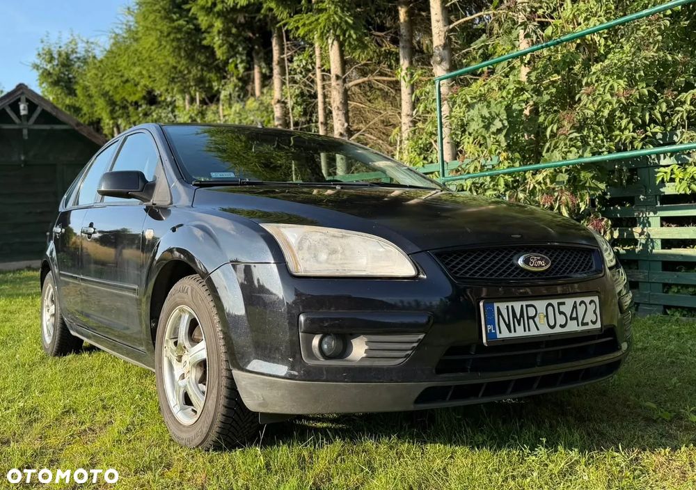 Ford Focus 1.6 Trend + - 3