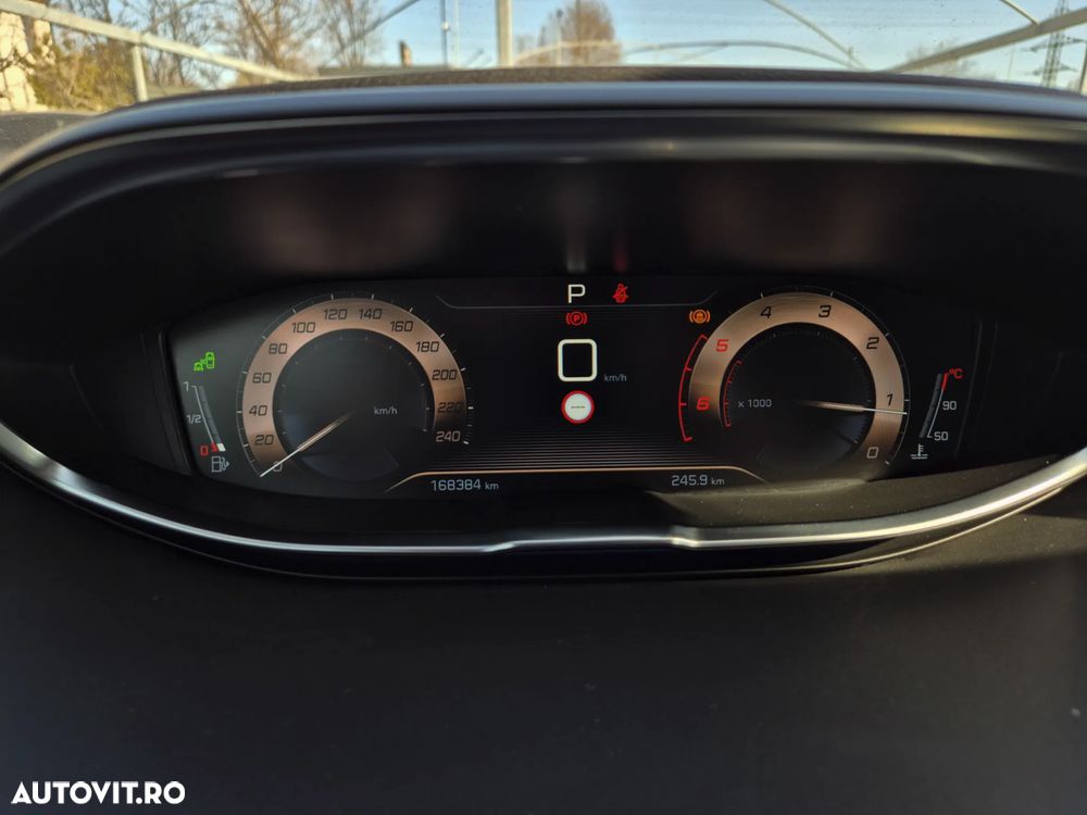 Peugeot 3008 1.5 BlueHDI 130 EAT8 GT - 15