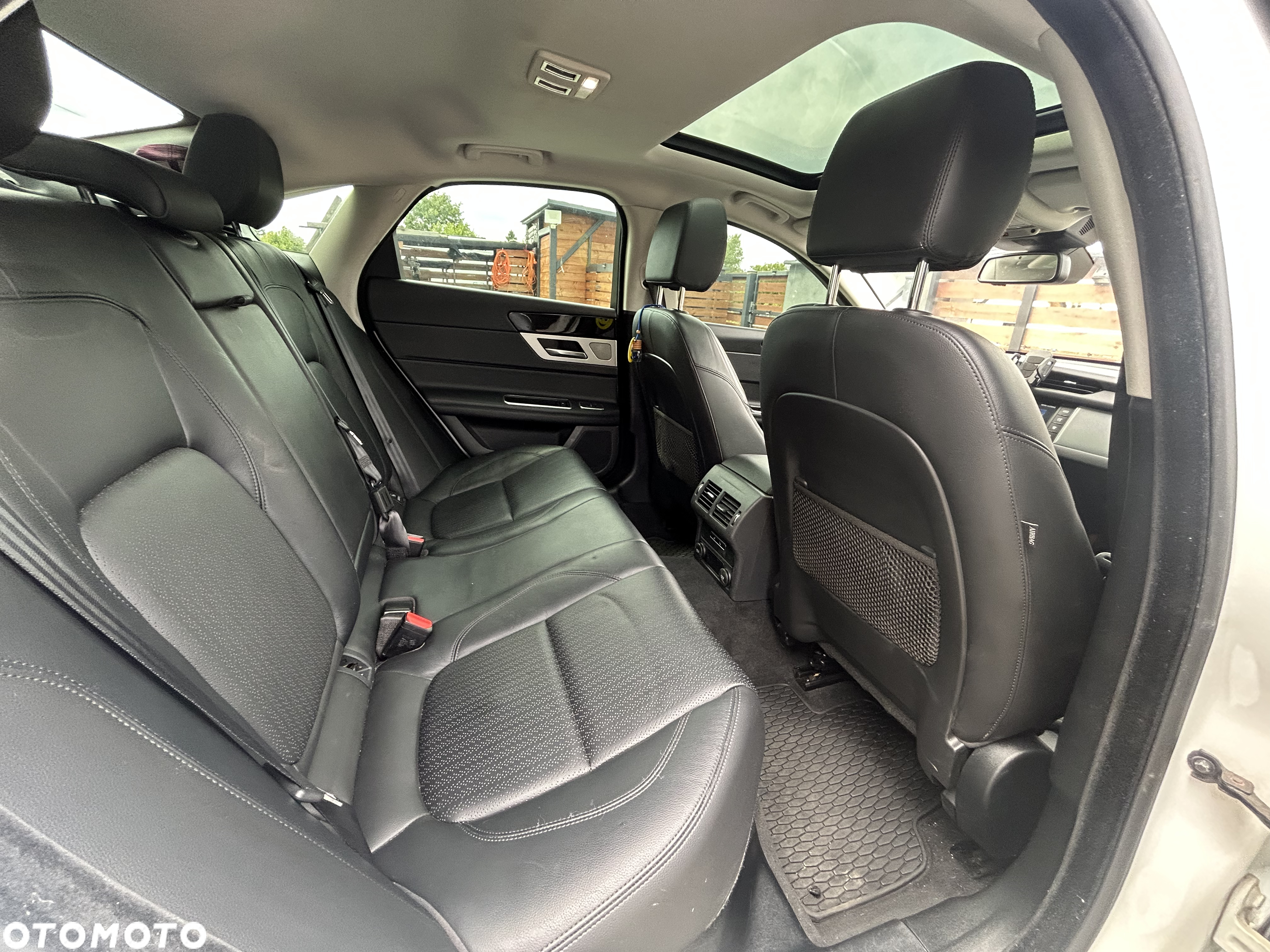 Jaguar XF 35t AWD Prestige - 10