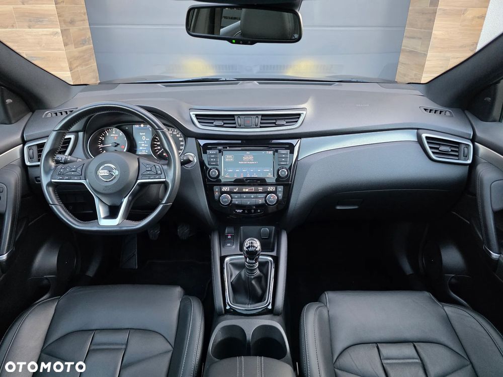 Nissan Qashqai 1.3 DIG-T Tekna+ - 25