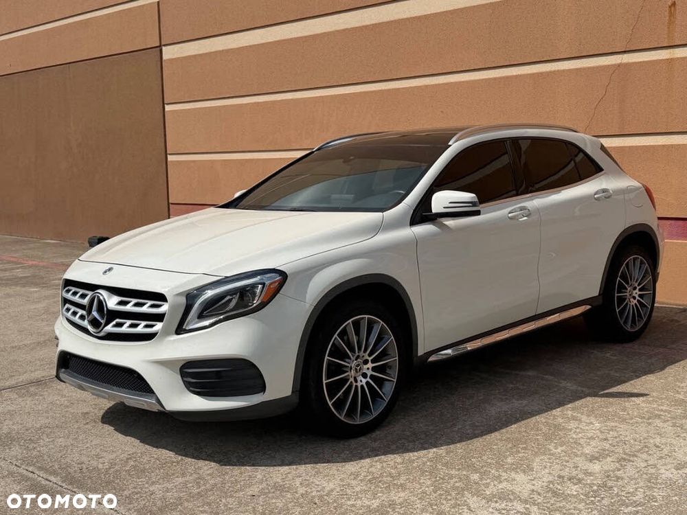 Mercedes-Benz GLA 250 4-Matic - 1