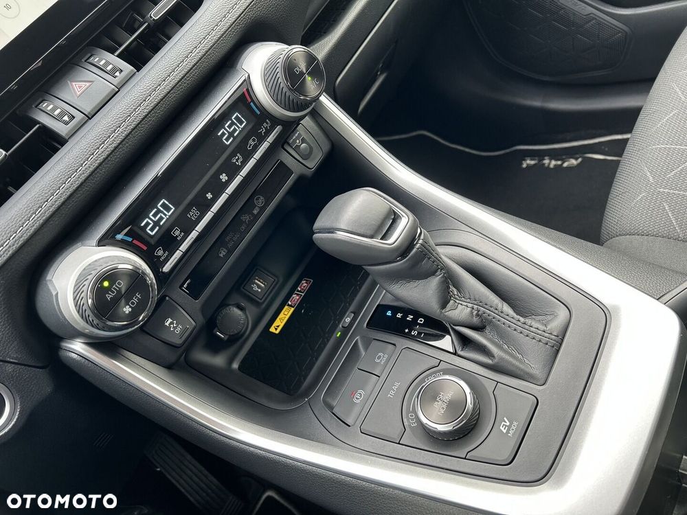 Toyota RAV4 - 20