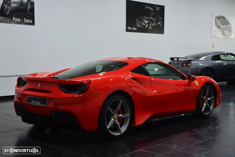 Ferrari 488 GTB - 12