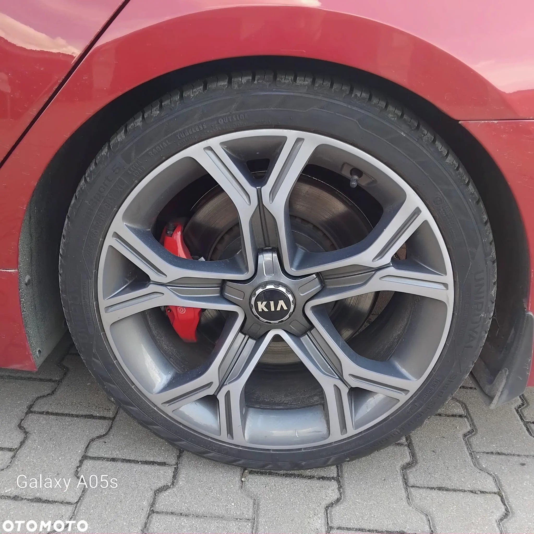 Kia Stinger - 10
