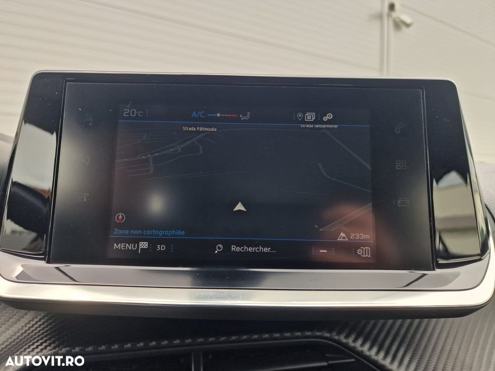 Peugeot 2008 BlueHDi 100 STOP & START Allure - 19