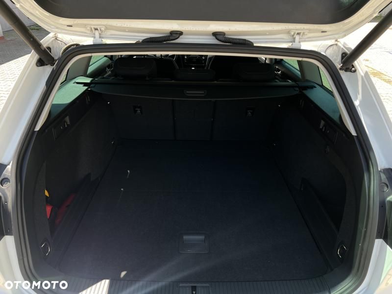 Volkswagen Passat Variant 2.0 TDI EVO Business DSG - 27