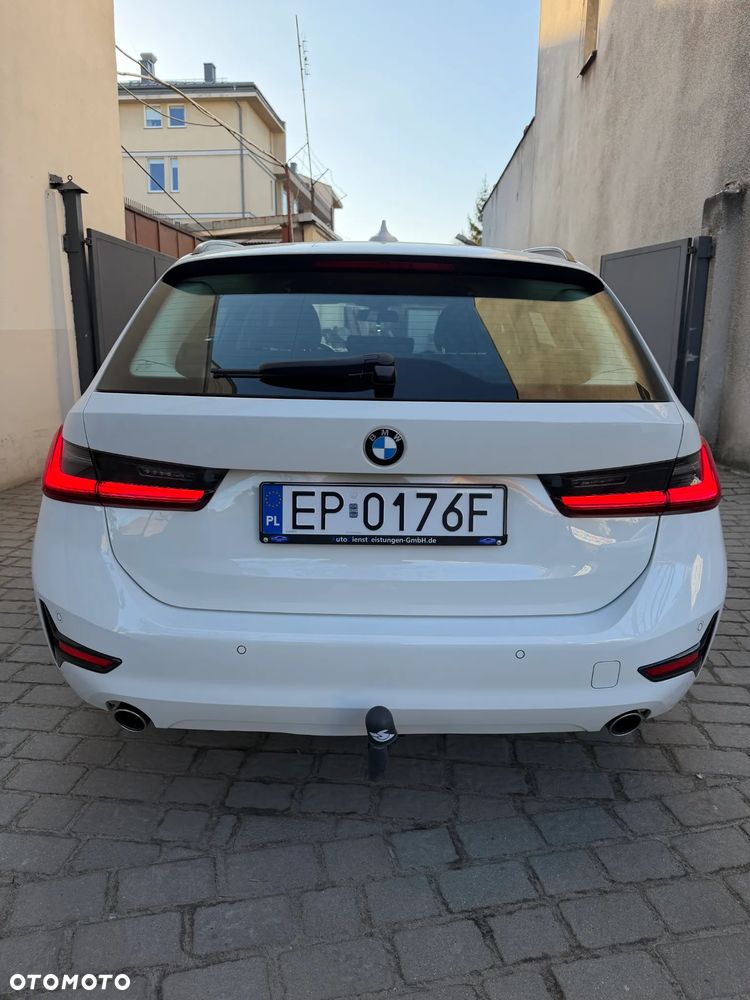 BMW Seria 3 318d Edition Luxury Line Purity - 3