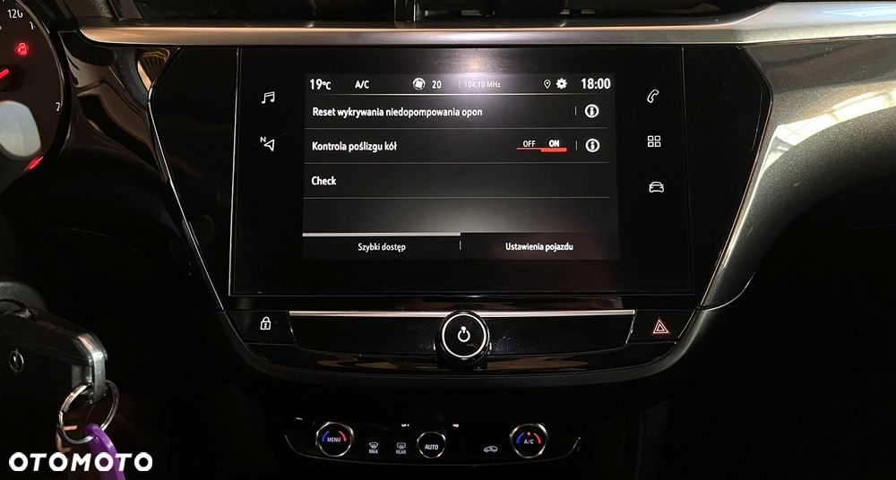 Opel Corsa 1.2 Ultimate Pack S&S - 24