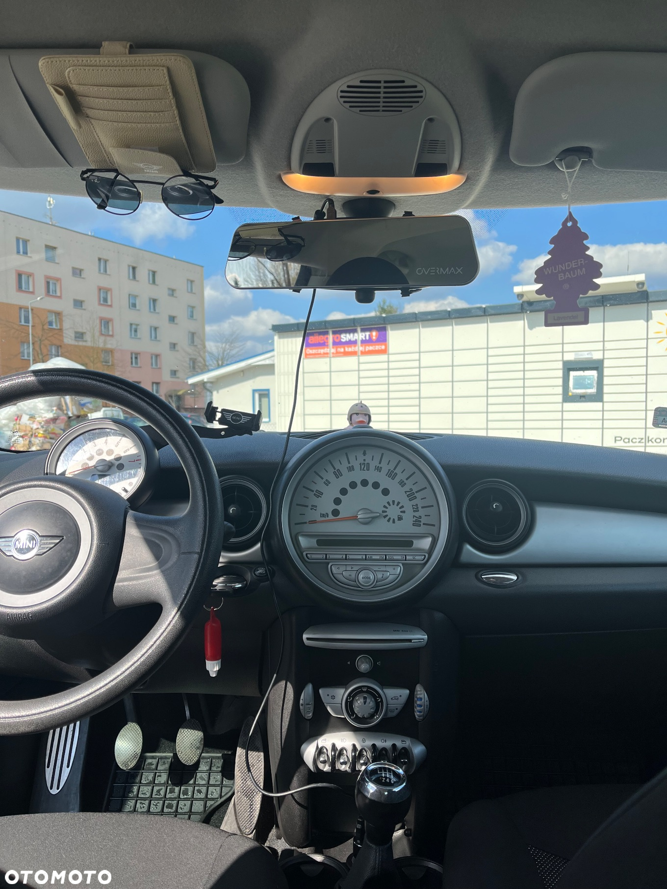 MINI ONE Standard - 8
