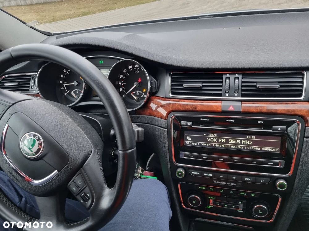 Skoda Superb 2.0 TDI Platinum - 6