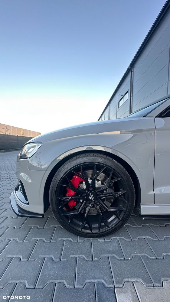 Audi RS3 Limousine - 11