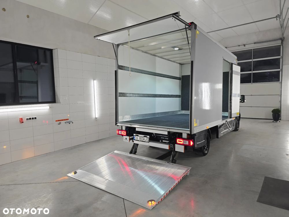 Mercedes-Benz SPRINTER 319 3.0 CDI KONTENER 4,28cmDługi 2,29cmSzero 2,24cmWysok + WINDA 750Kg 42Tyś km SERWIS DO OSTATNIEGO Km ASO MERCEDES-BENZ SALON PL STAN NOWY NOWY NOWY FABRYCZNA GWARANCJA - 11