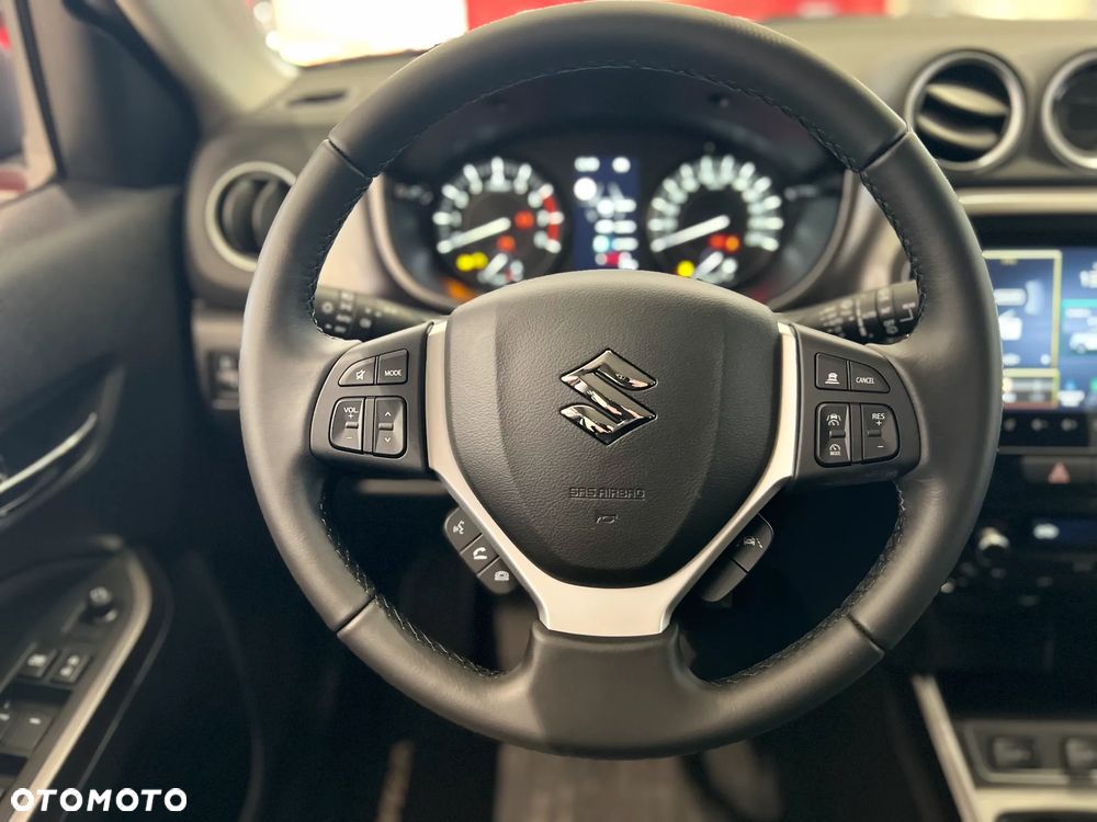 Suzuki Vitara - 11
