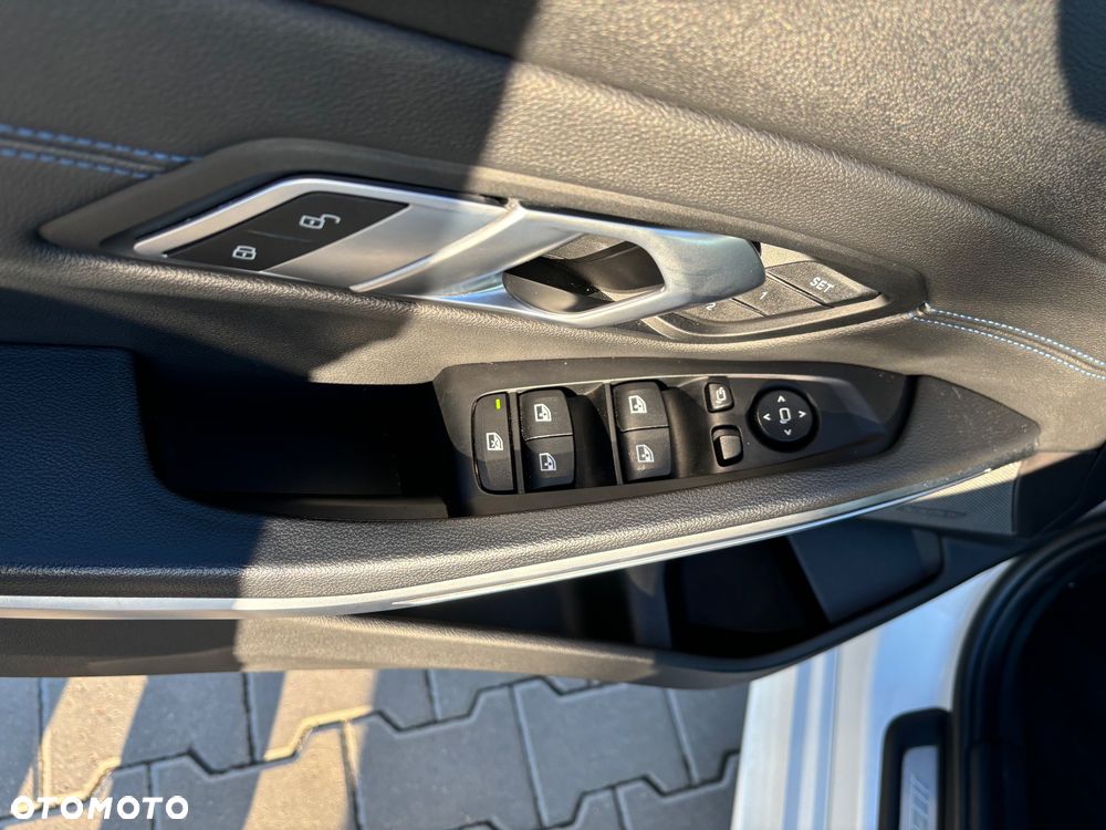 BMW Seria 3 318d M Sport - 23