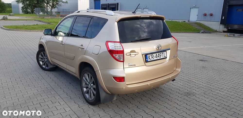 Toyota RAV4 2.2 D-CAT Prestige - 8