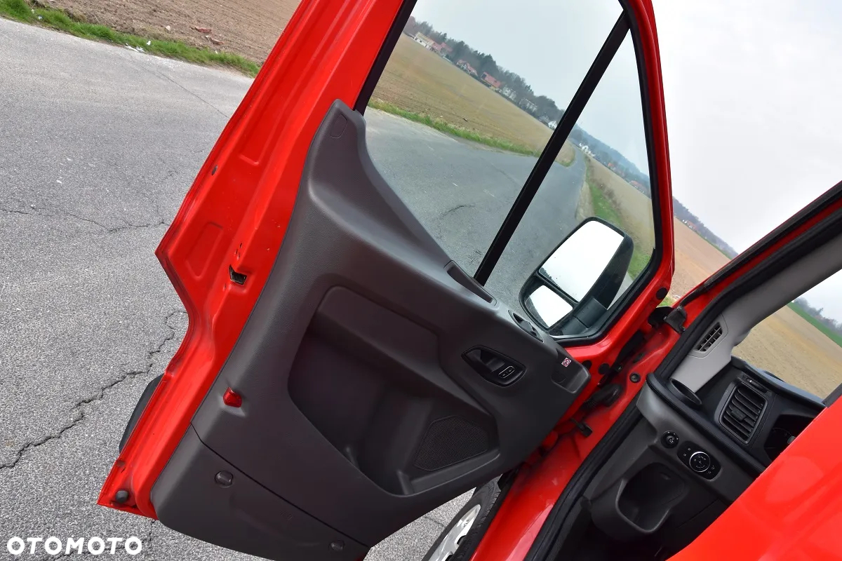 Ford TRANSIT 350 L3H2 LIFT PO DUŻYM SERWISIE W ASO - 21