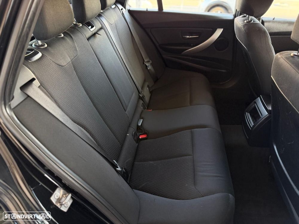 BMW 318 d Line Modern - 21