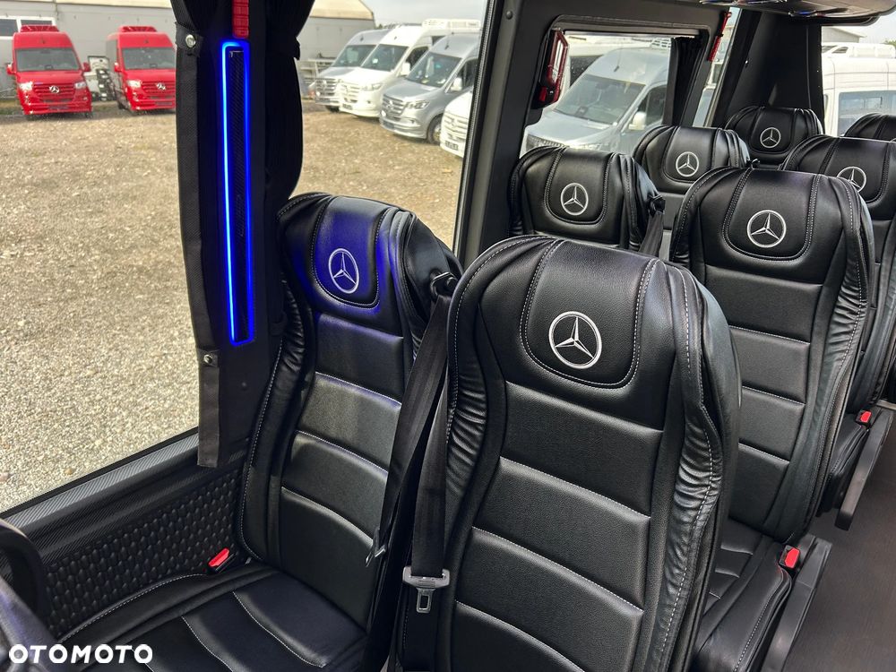 Mercedes-Benz Sprinter 519 - 24