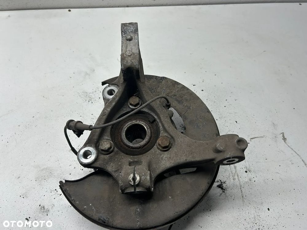 Saab 95 NG Opel insignia Zwrotnica przod przednia PRAWA piasta ASC 2.0 - 1