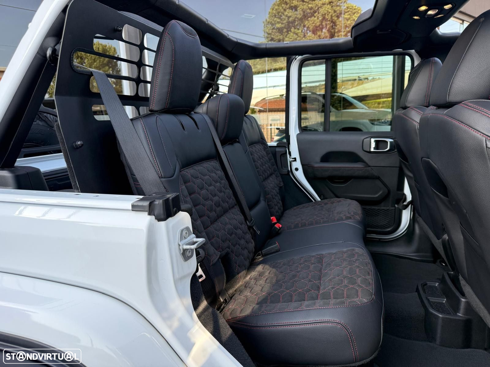 Jeep Wrangler Unlimited 2.2 CRD Night Eagle AT - 24
