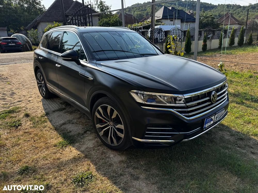 Volkswagen Touareg 3.0 V6 e-Hybrid 4Motion Aut. Atmosphere - 1