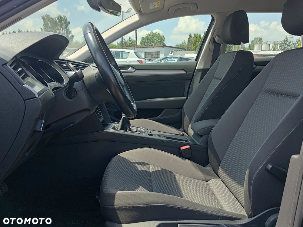 Volkswagen Passat 1.5 TSI EVO Essence - 15