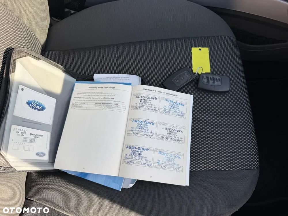 Ford Kuga 2.0 TDCi 2x4 Trend - 21