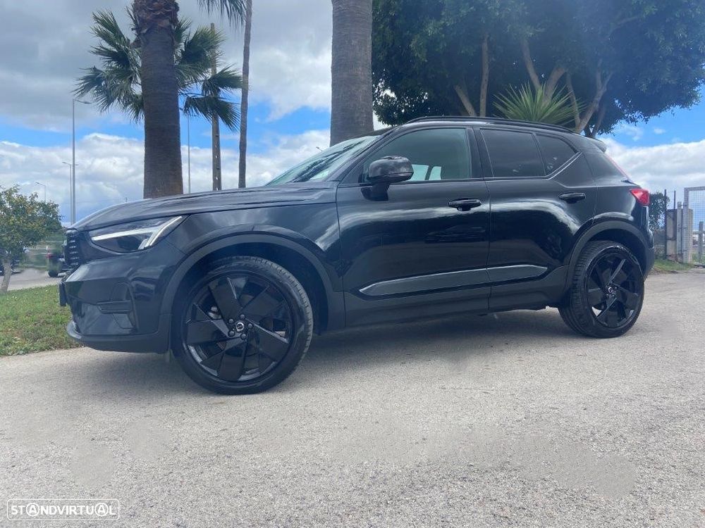 Volvo XC 40 2.0 B3 Black Edition - 28