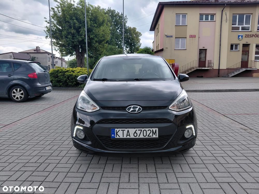 Hyundai i10 1.0 Fifa World Cup Edition - 3