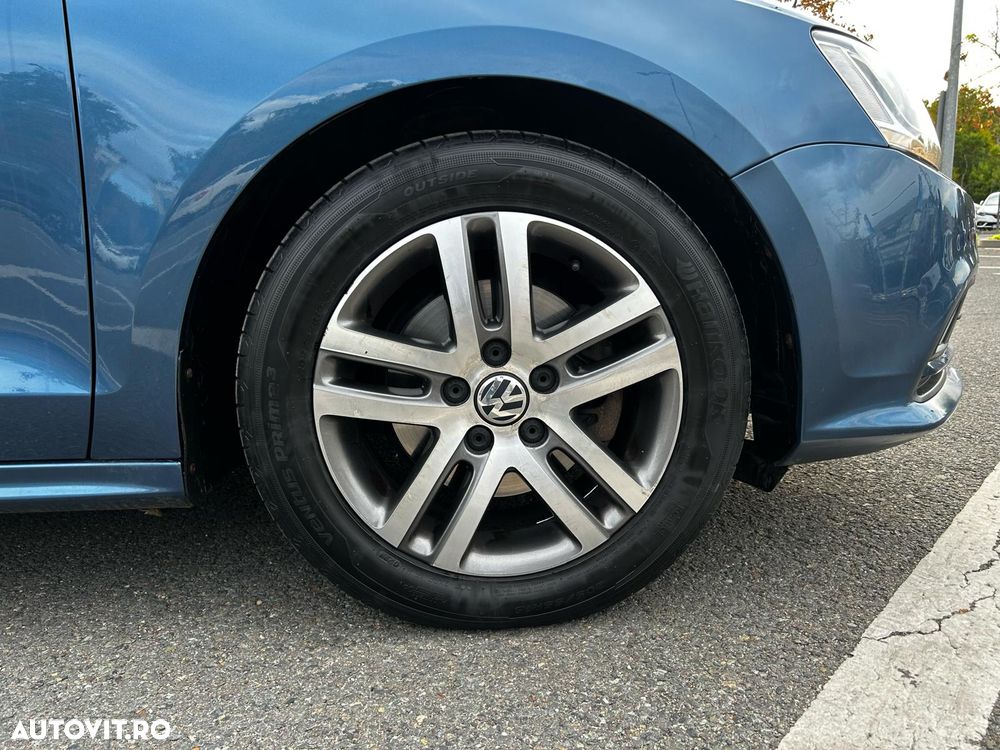 Volkswagen Jetta 2.0 TDI DSG Comfortline - 16