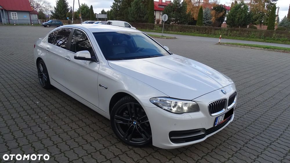BMW Seria 5 520d Sport - 2