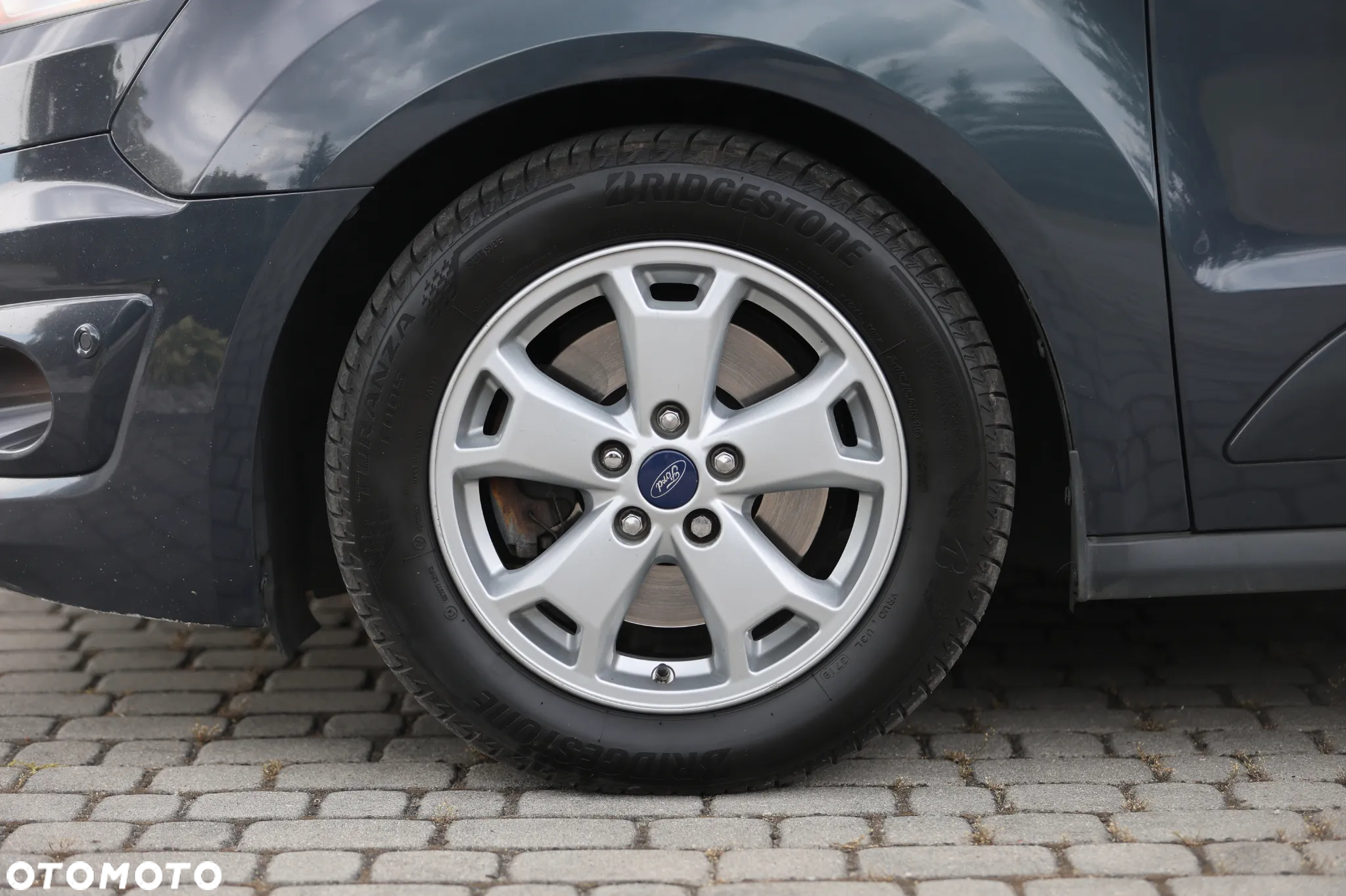 Ford Tourneo Connect - 32