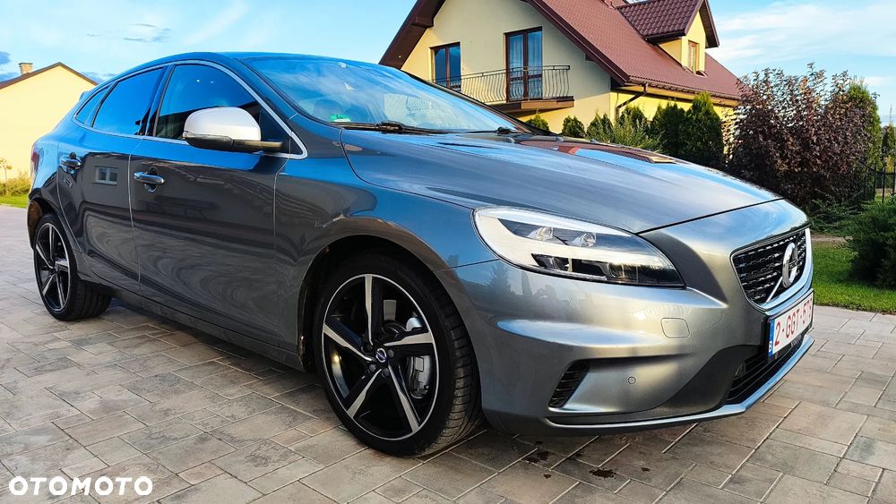 Volvo V40 D3 Momentum - 4