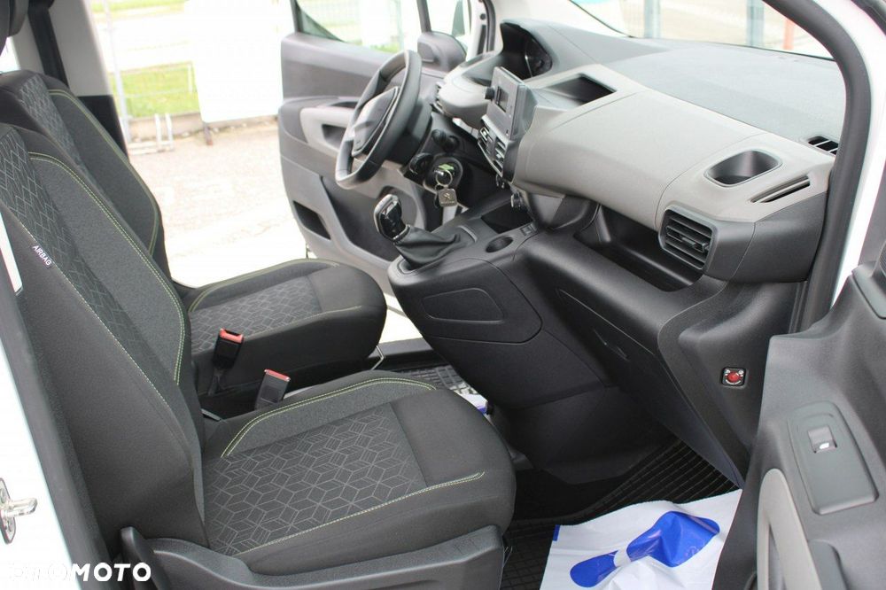 Peugeot Rifter 1.5 BlueHDI Active - 29