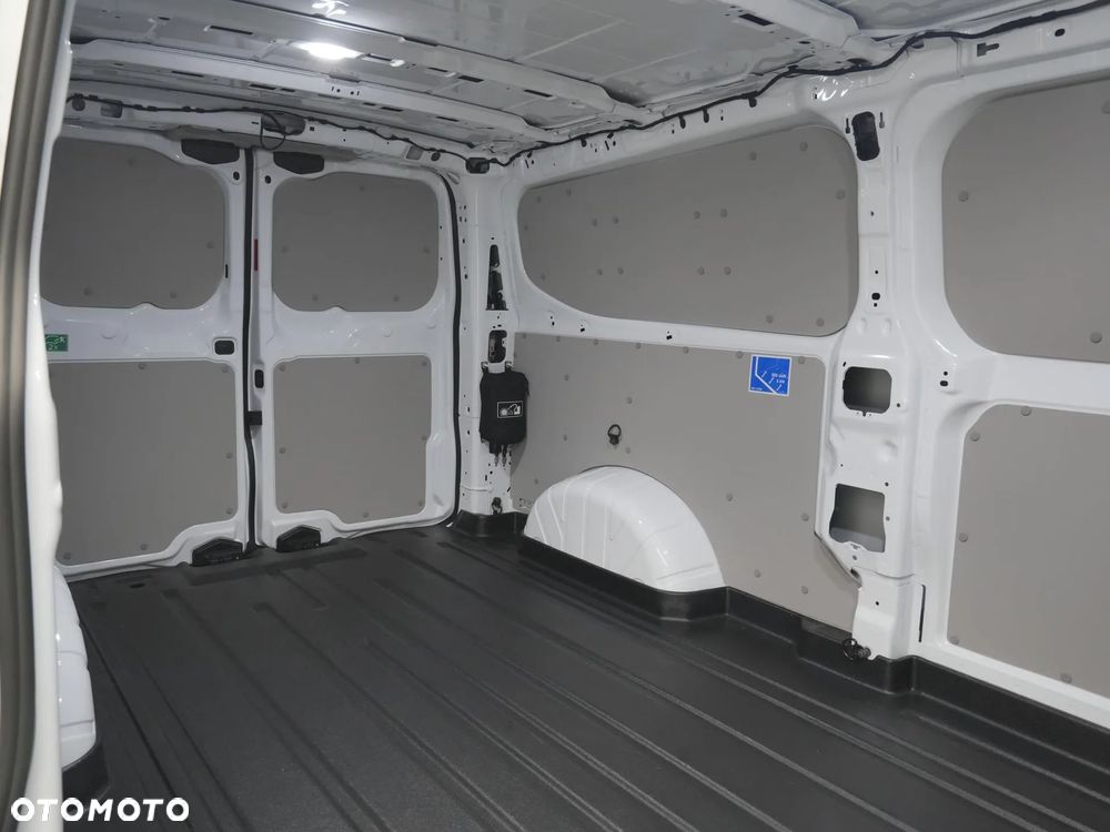 Ford E-Transit Custom Van L2 136KM Trend - 11