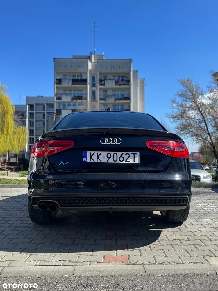 Audi A4 Limousine - 9