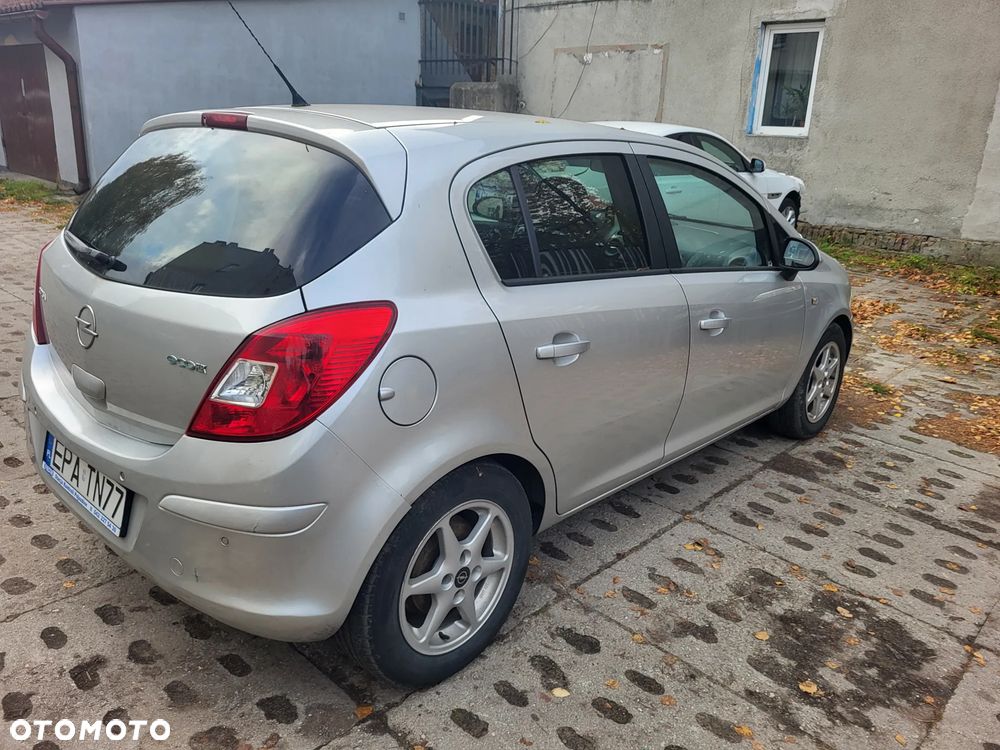 Opel Corsa 2010 photo 4