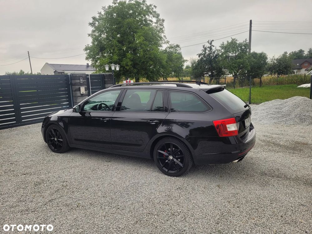 Skoda Octavia 2.0 TDI RS Challenge DSG - 5